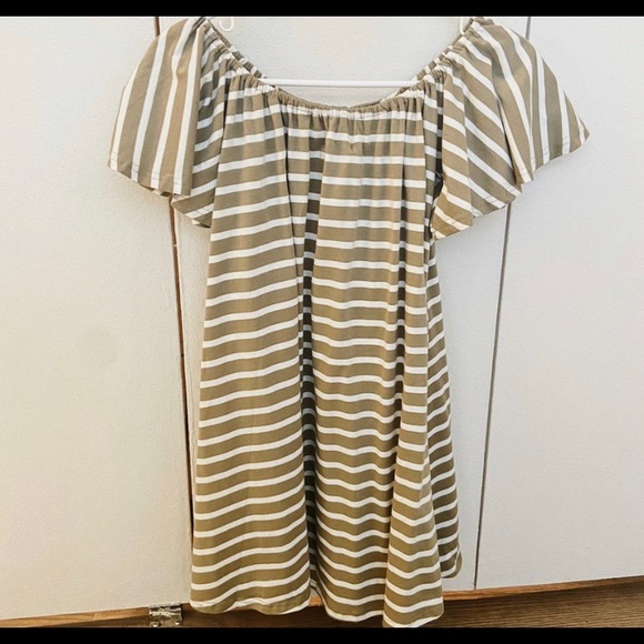 PRINCESS POLLY DRESS - Picture 1 of 3